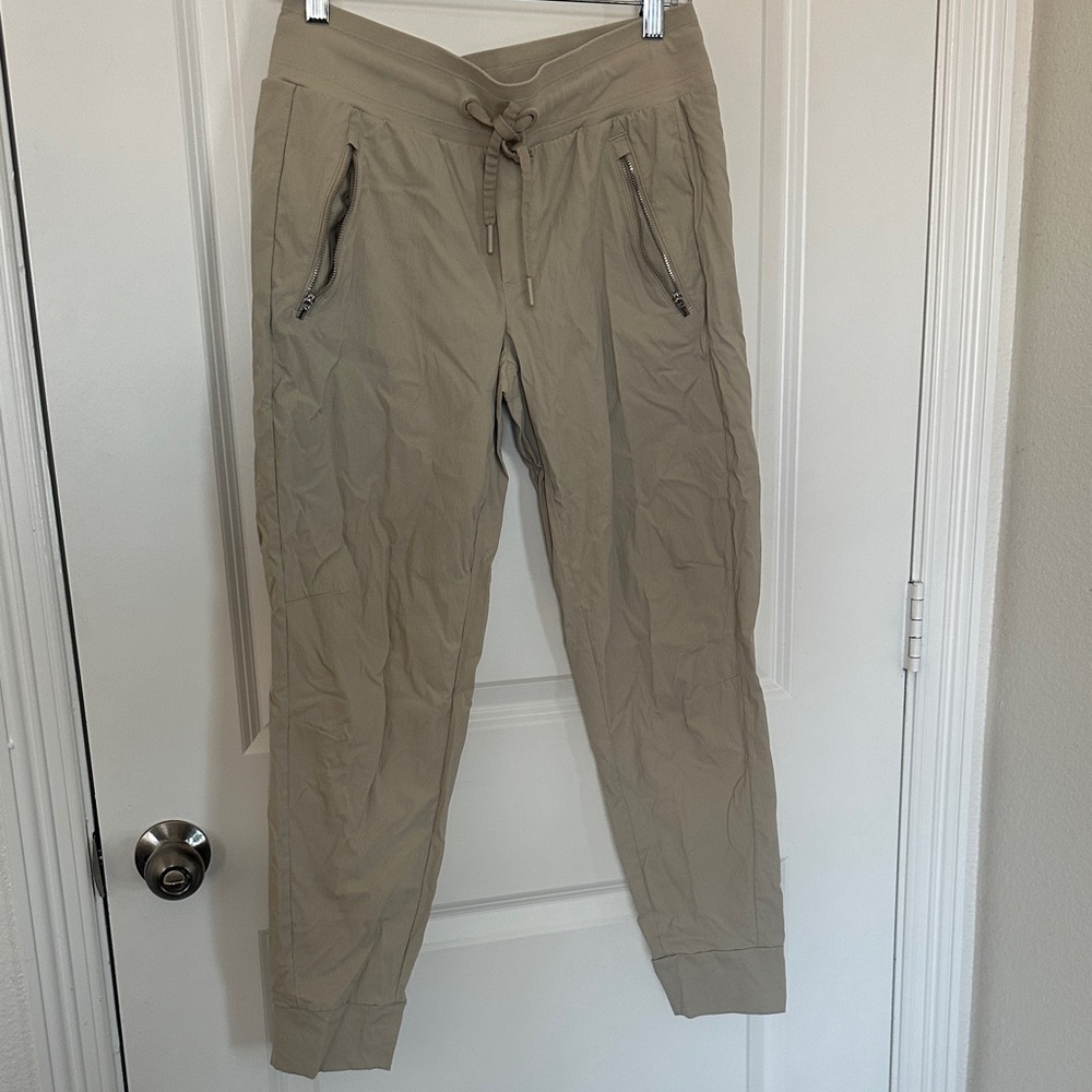 Athleta Women's Tan Jogger Pants